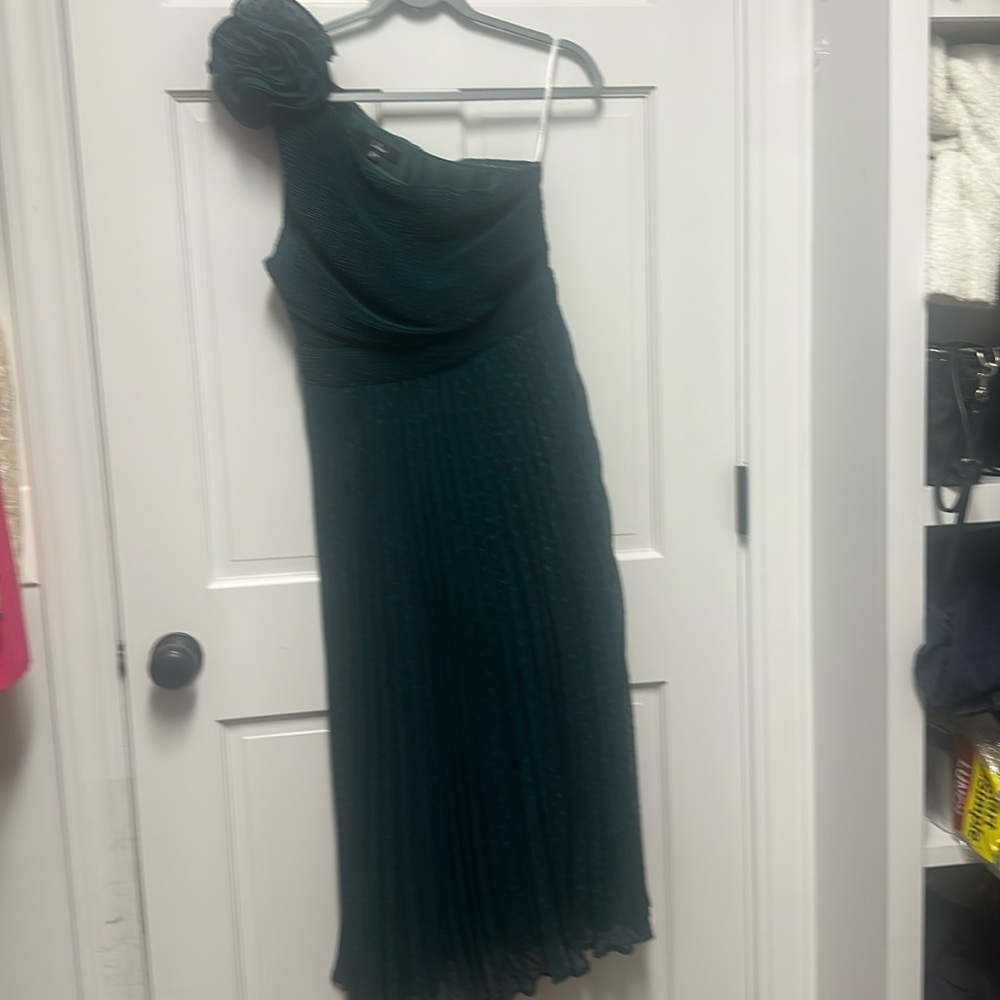 Lulu's dark green Ribbed Sheath Maxi‎ Dress for Wedding Guest